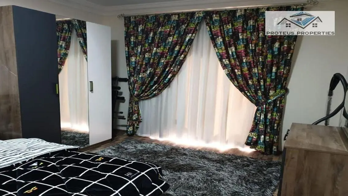 شقة فاخرة بمساحة متر مع تكييف مركزي