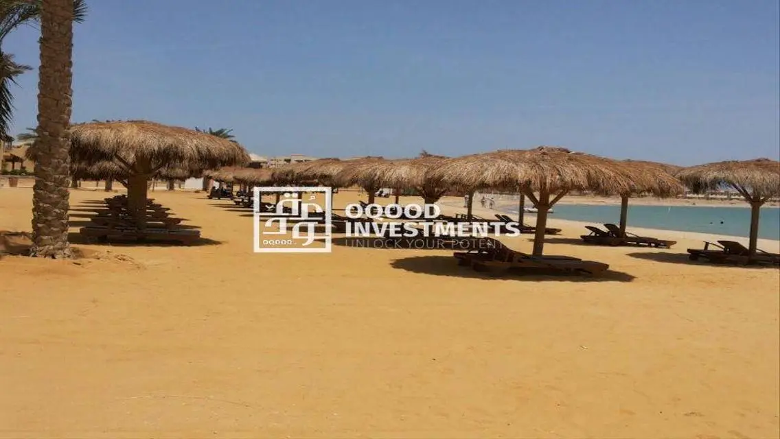 فيلا فاخرة مع مسبح خاص وحديقة خاصة في منطقة راقية