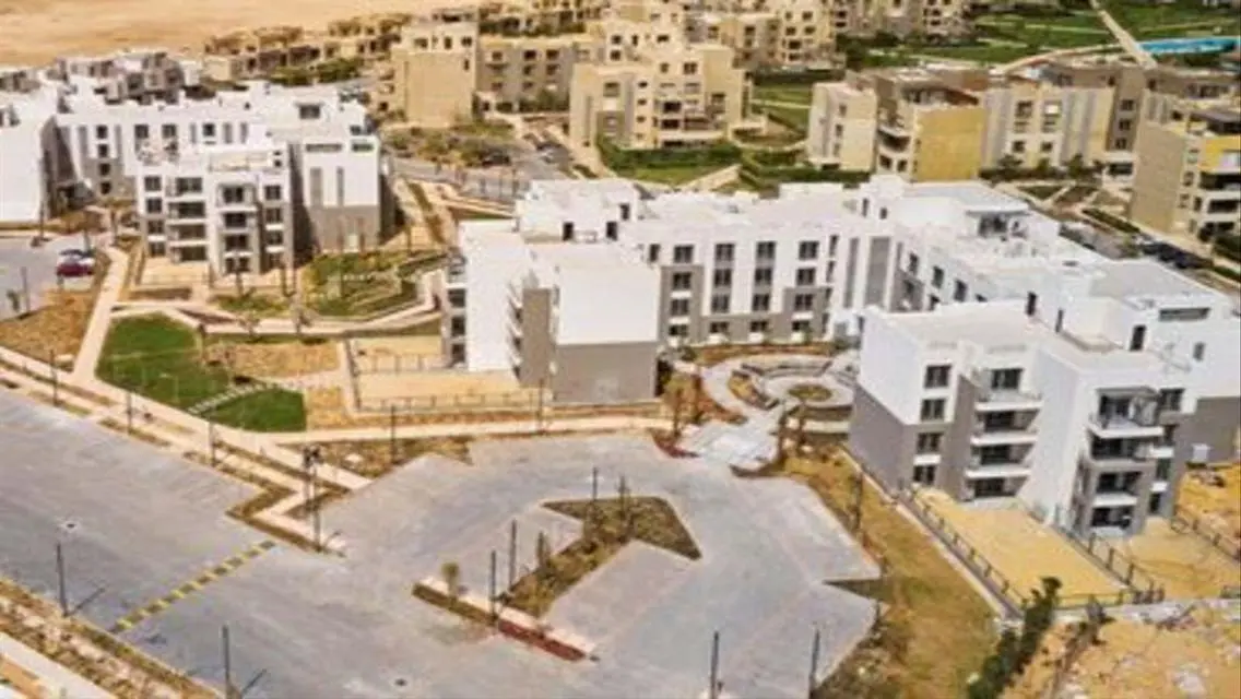 شقة فاخرة للبيع مع جميع وسائل الراحة في موقع مركزي