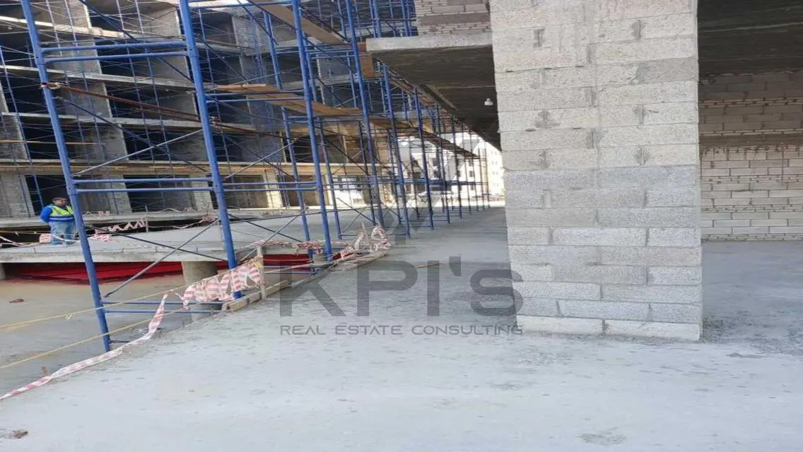 Luxurious Apartment at Levilli Mall with Spacious Design
