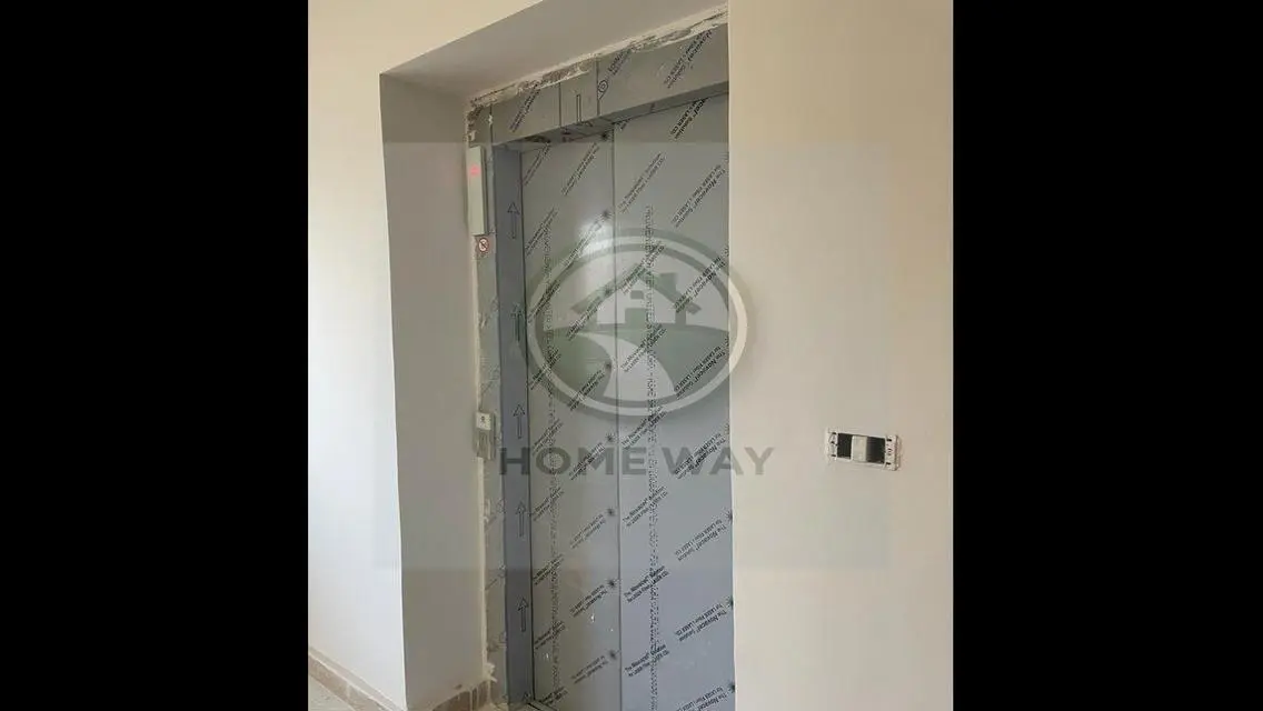 شقة فاخرة مع إطلالة مميزة في قلب المدينة