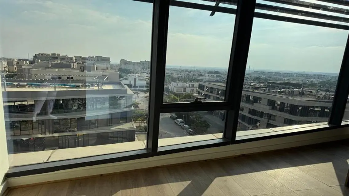 Premium Commercial Space in Heritage