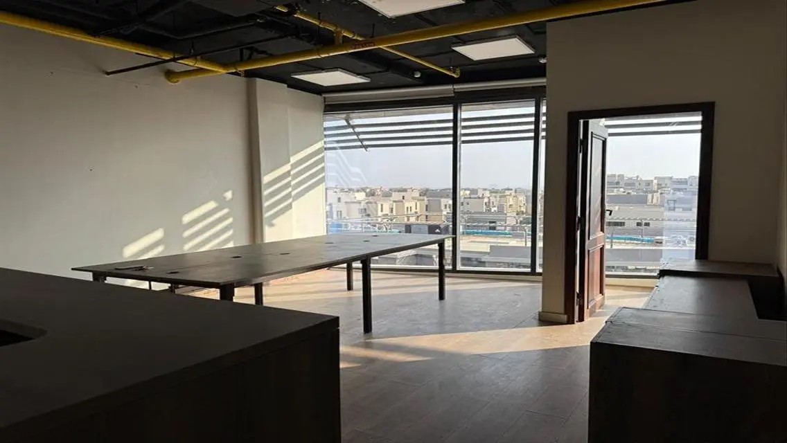 Premium Commercial Space in Heritage