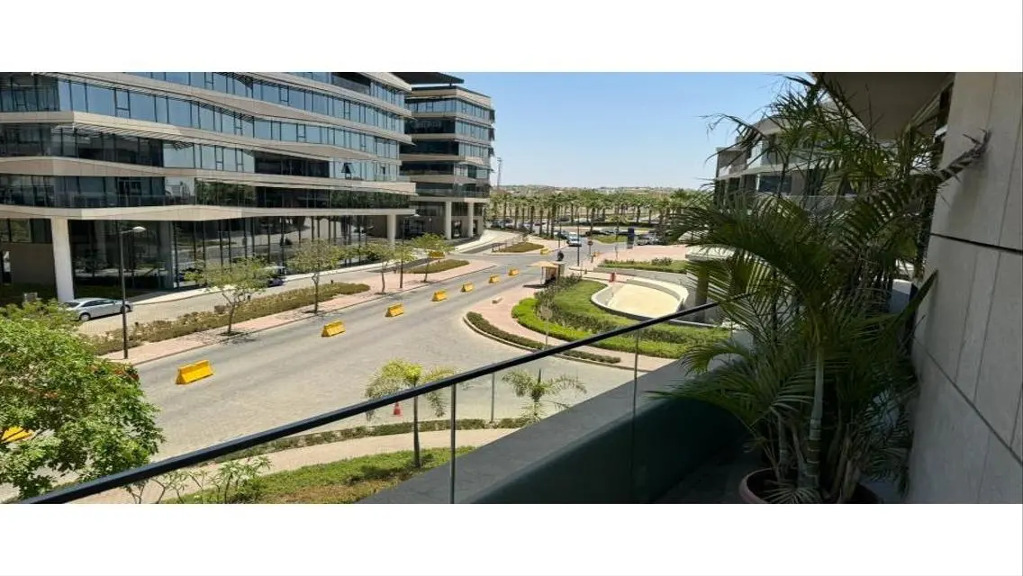 Office for Sale in Beverly Hills Compound, Second Floor