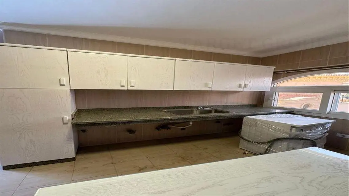 Luxury Apartment of 500 Meters with Central Air Conditioning in a Quiet Area