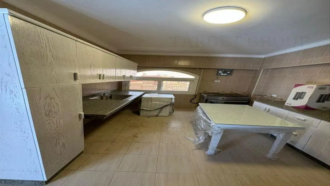 Luxury Apartment of 500 Meters with Central Air Conditioning in a Quiet Area