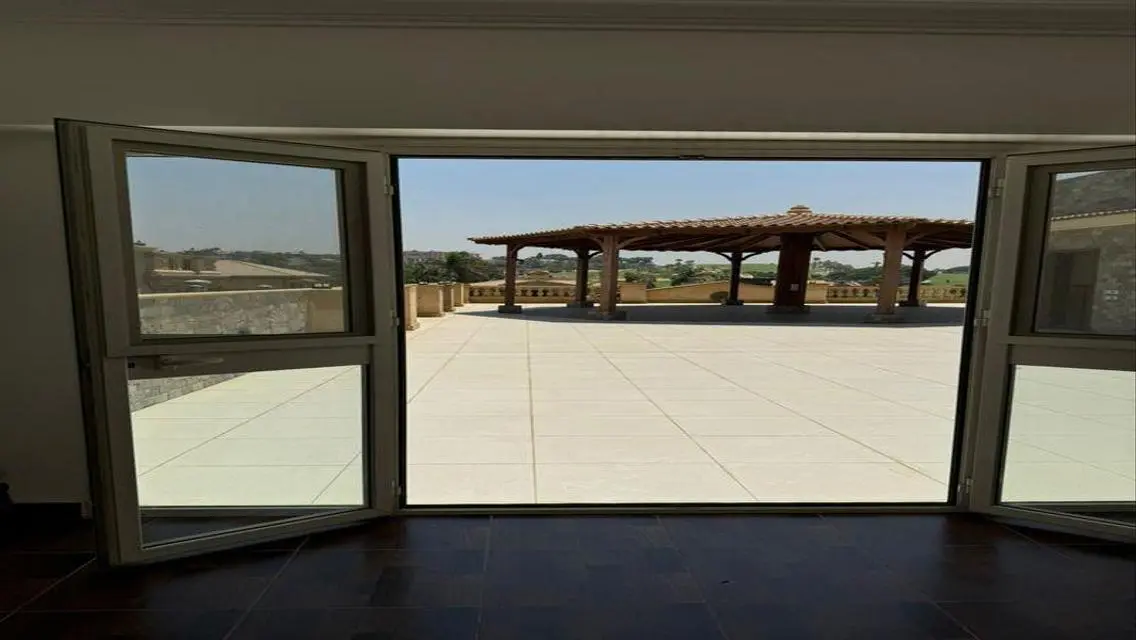 Luxury Apartment of 500 Meters with Central Air Conditioning in a Quiet Area