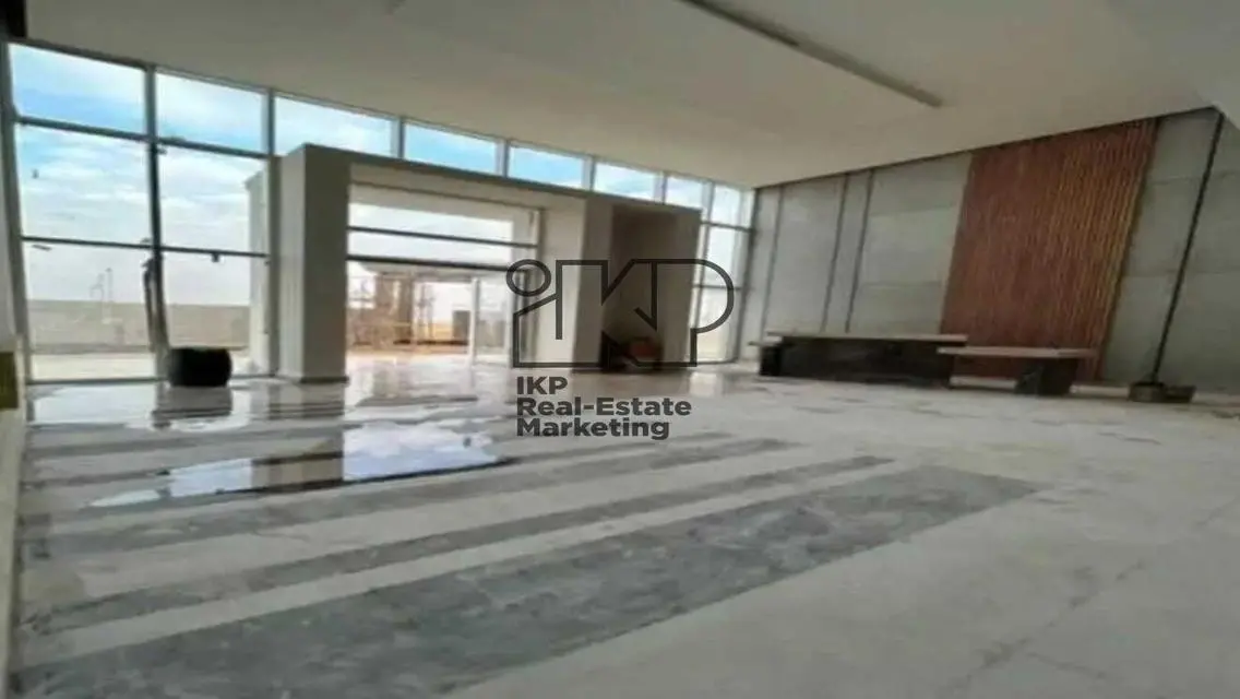 Stunning Apartment with Spacious Layout in Prime Location