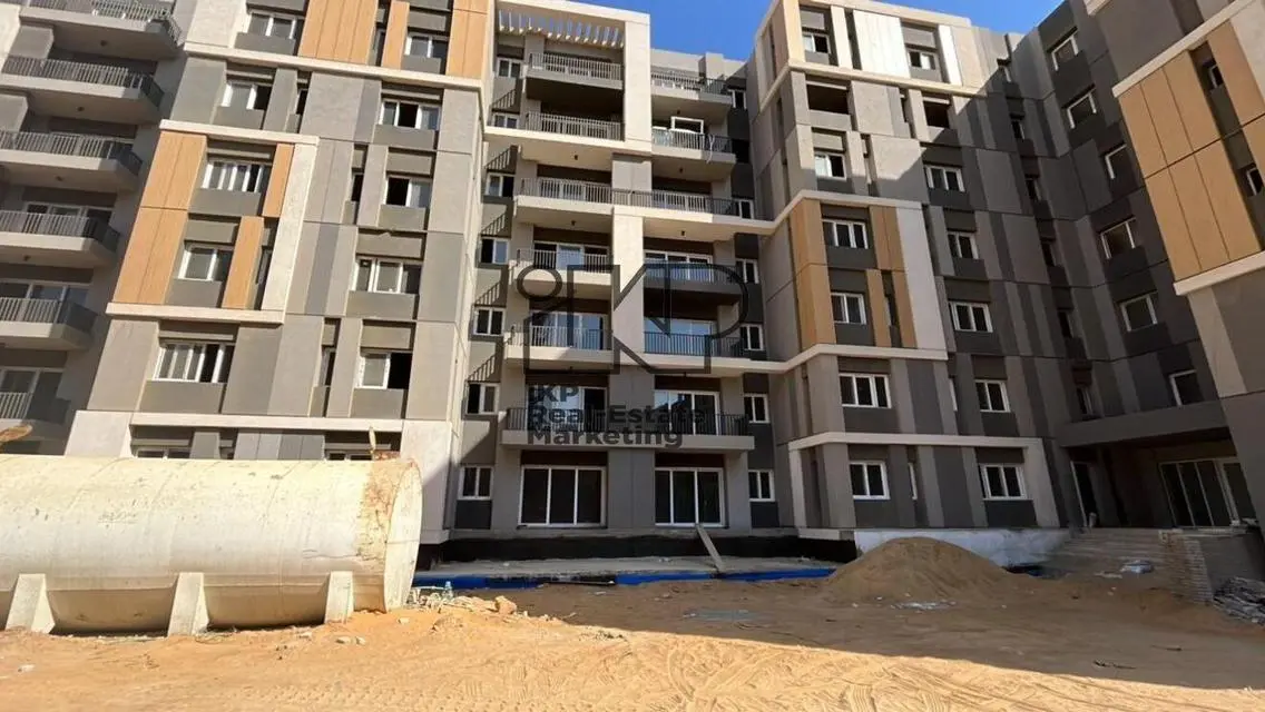 Stunning Apartment with Spacious Layout in Prime Location