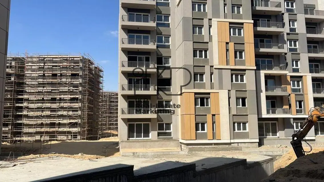 Stunning Apartment with Spacious Layout in Prime Location
