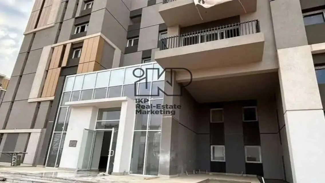 Stunning Apartment with Spacious Layout in Prime Location