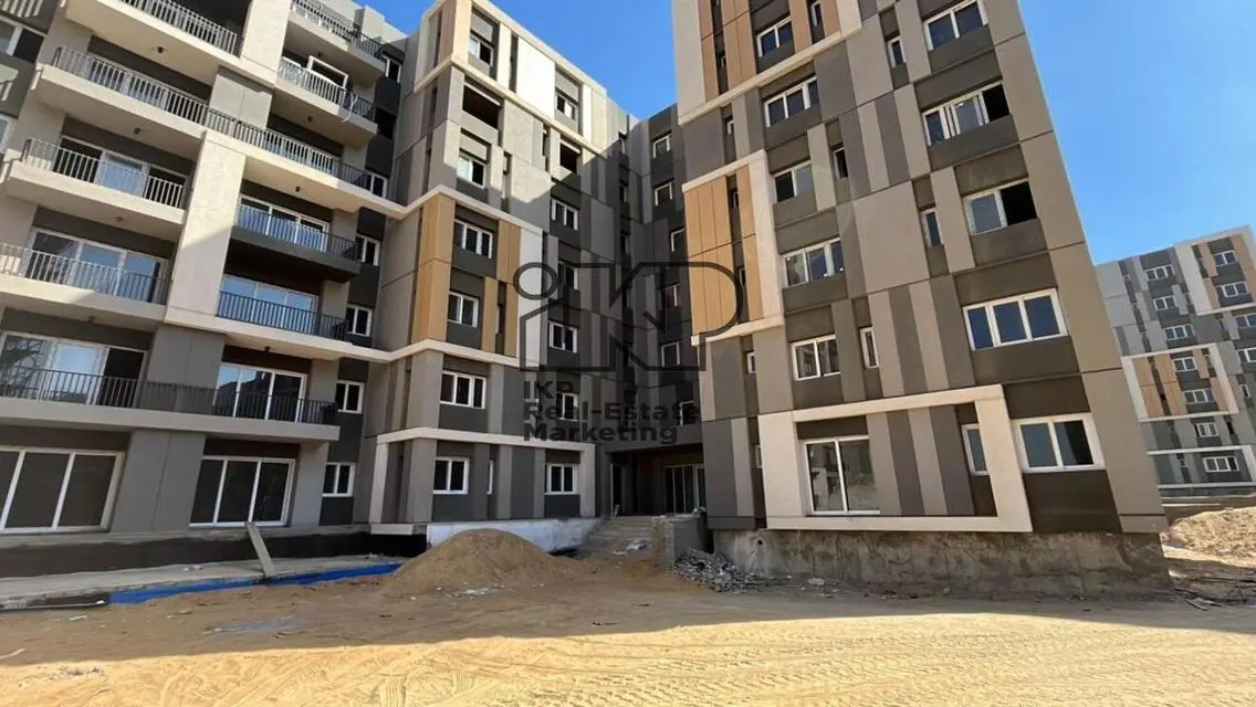 Stunning Apartment with Spacious Layout in Prime Location