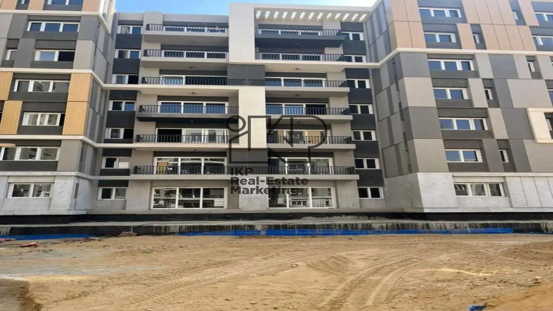 Stunning Apartment with Spacious Layout in Prime Location