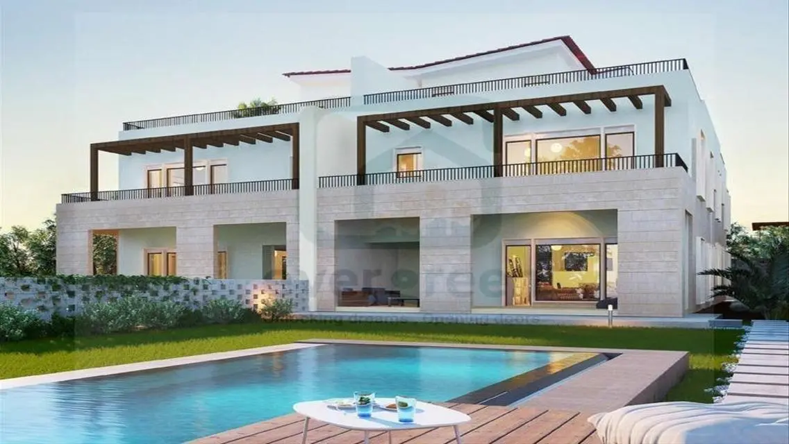 Luxury Apartment in June with Stunning View