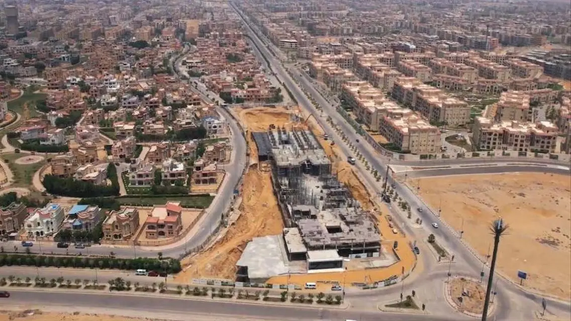 عقار فاخر بمساحة 400 متر للبيع