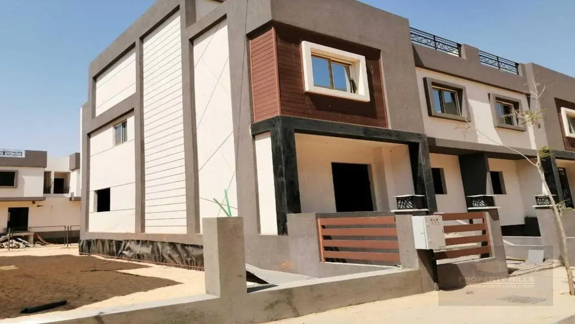 Luxurious Apartment for Sale with Spacious Layout