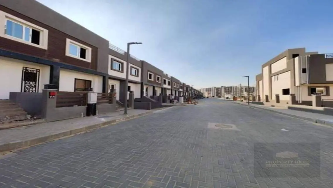 Luxurious Apartment for Sale with Spacious Layout