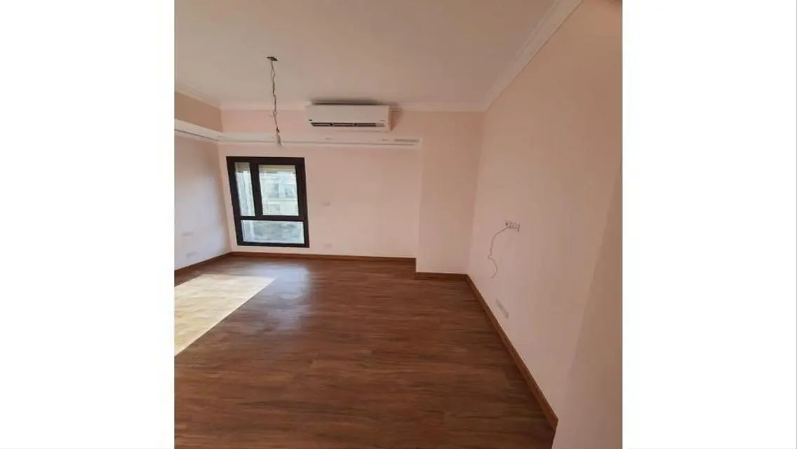 Stunning Apartment with 55 sqm of High-End Amenities