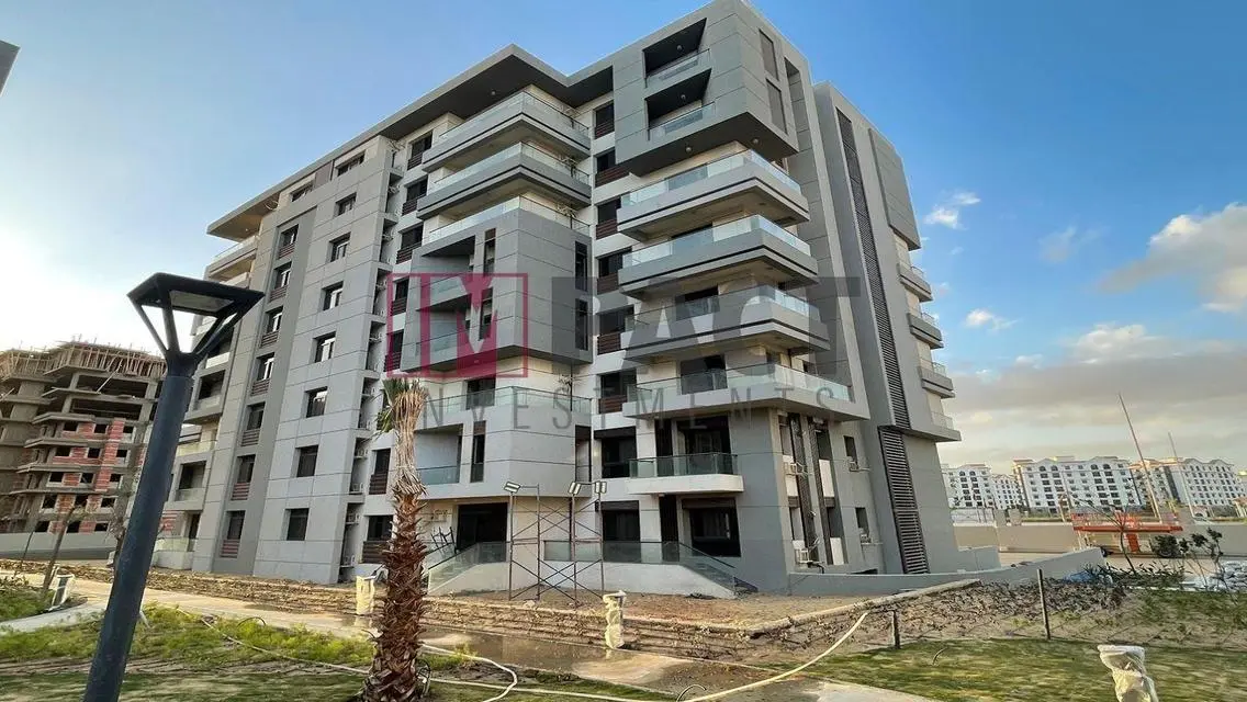 Luxury Lake View Apartment with Premium Amenities