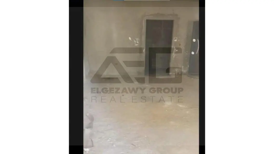 شقة فاخرة بمساحة كبيرة مع حارس أمن