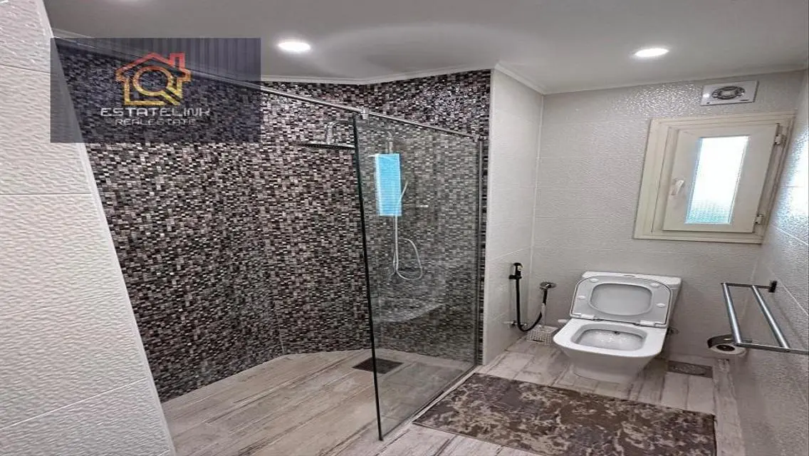 Luxurious Apartment for Sale with Lake View