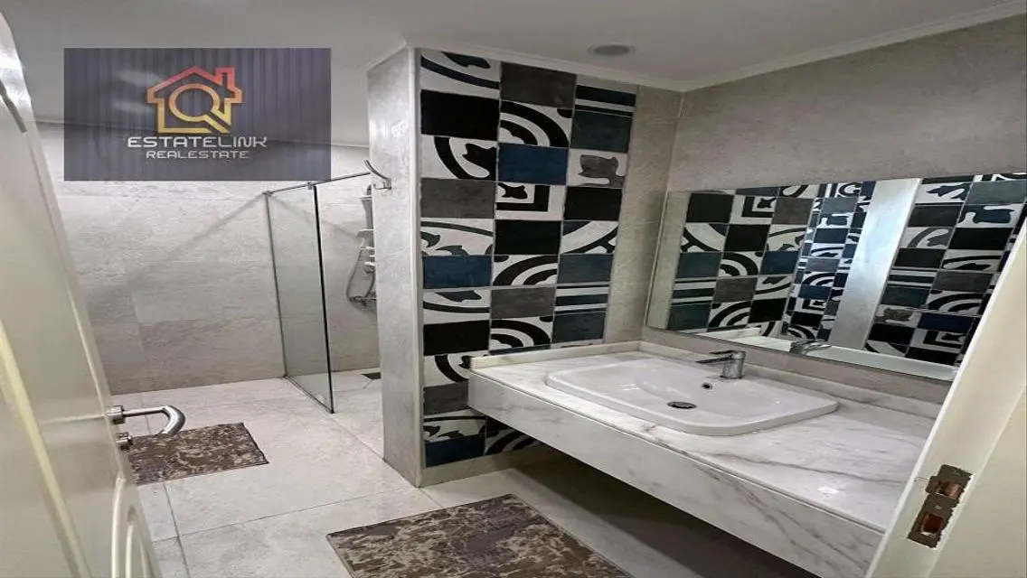 Luxurious Apartment for Sale with Lake View