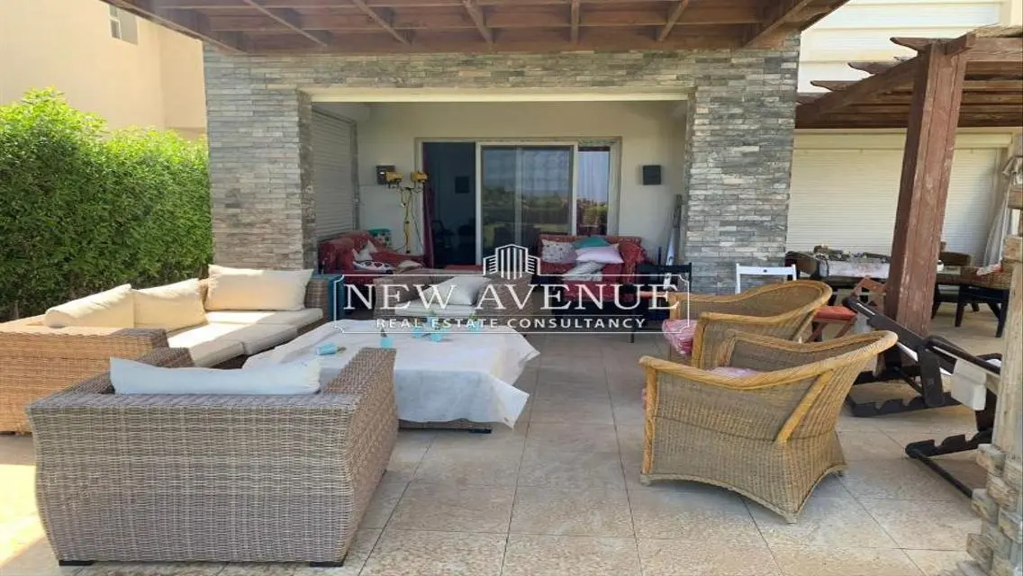 Luxurious Apartment with Spacious Balcony and Security Guard
