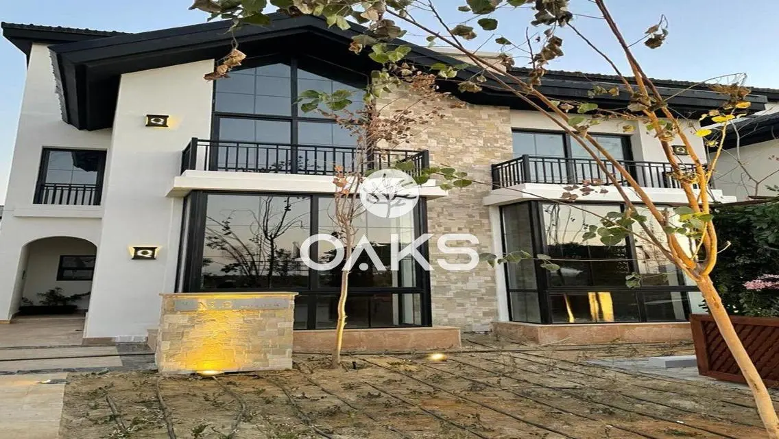 Luxurious Villa for Sale with All Amenities in Prime Location