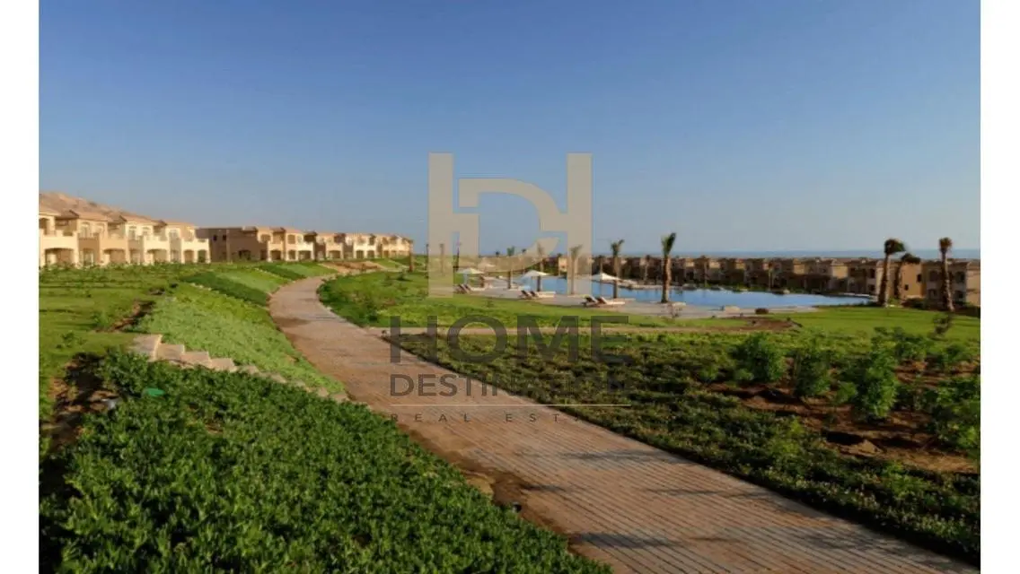 شقة فاخرة للبيع في مول سكاي بلازا