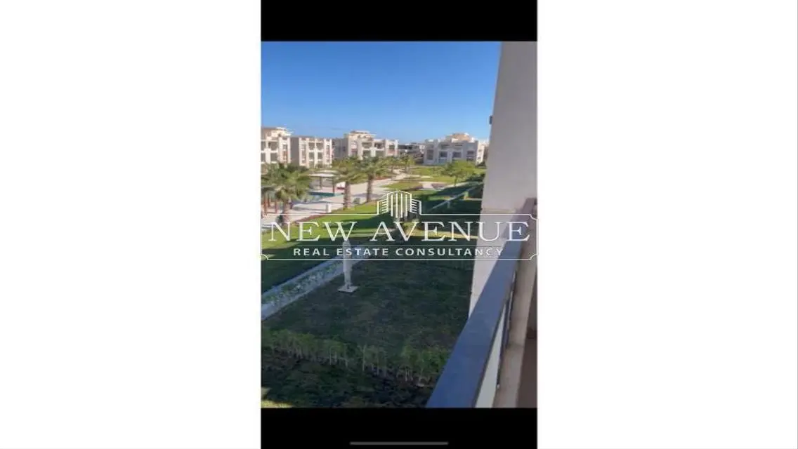 Luxury 2-Bedroom Apartment in the Heart of the City