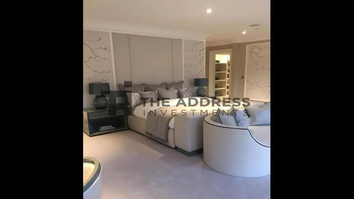 Luxury Apartment in Palm Hills