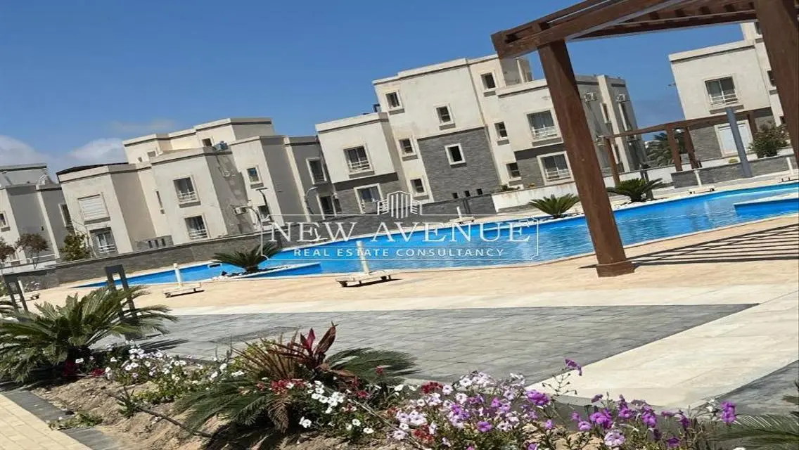 Luxury Villa with Private Garden and Pool