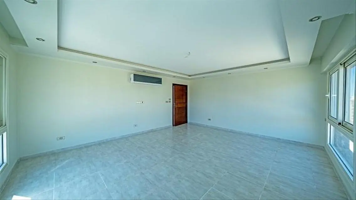 Luxurious Villa for Sale - 221 sqm in Prime Location