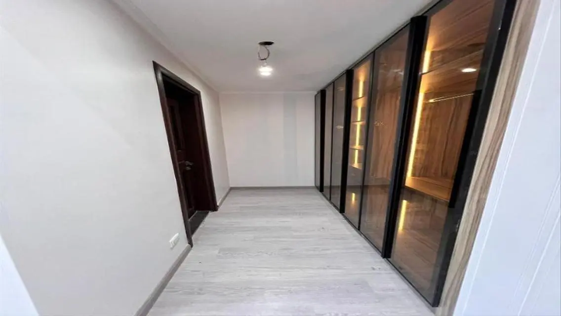 Luxury Villa for Sale with Spacious Layout and Amazing Amenities