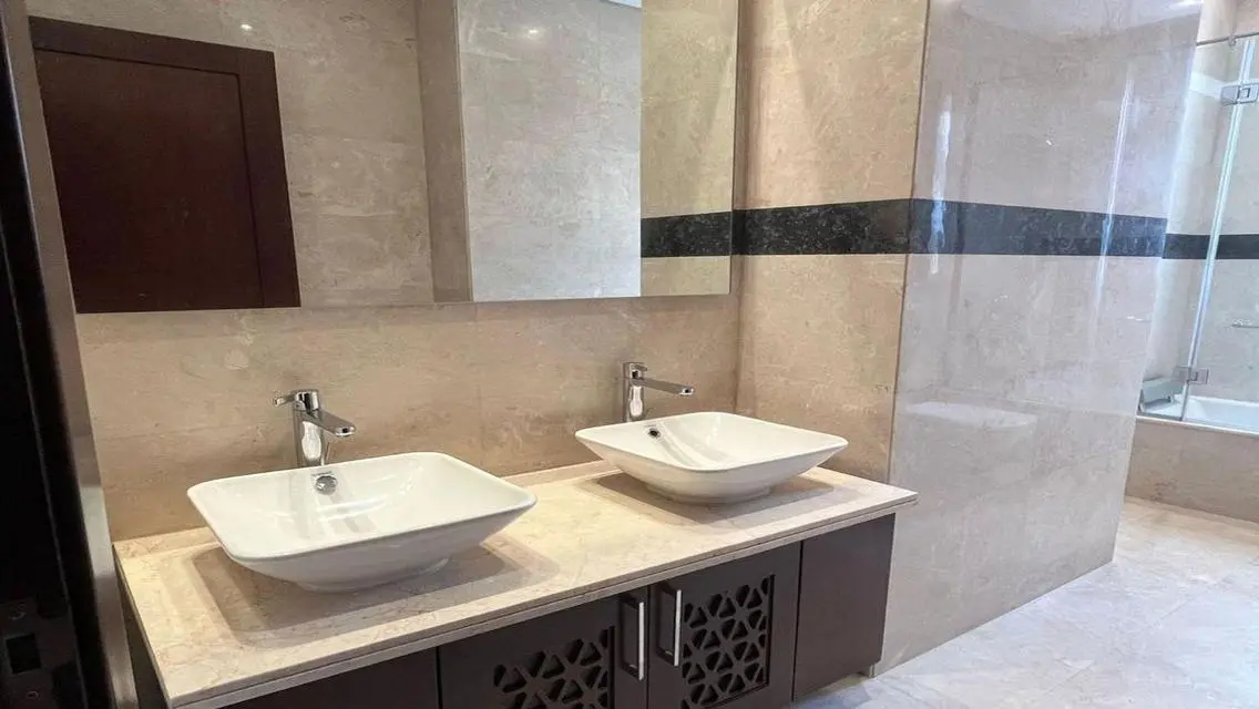 Luxurious Villa for Sale with Lake View