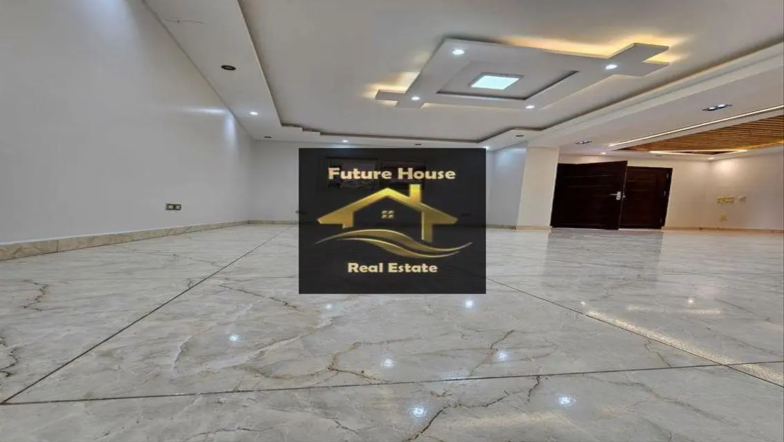 Luxury Apartment 300 sqm in Prime Location with Private Garden