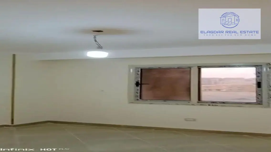 Luxury Apartment for Sale with Prime Landmark View