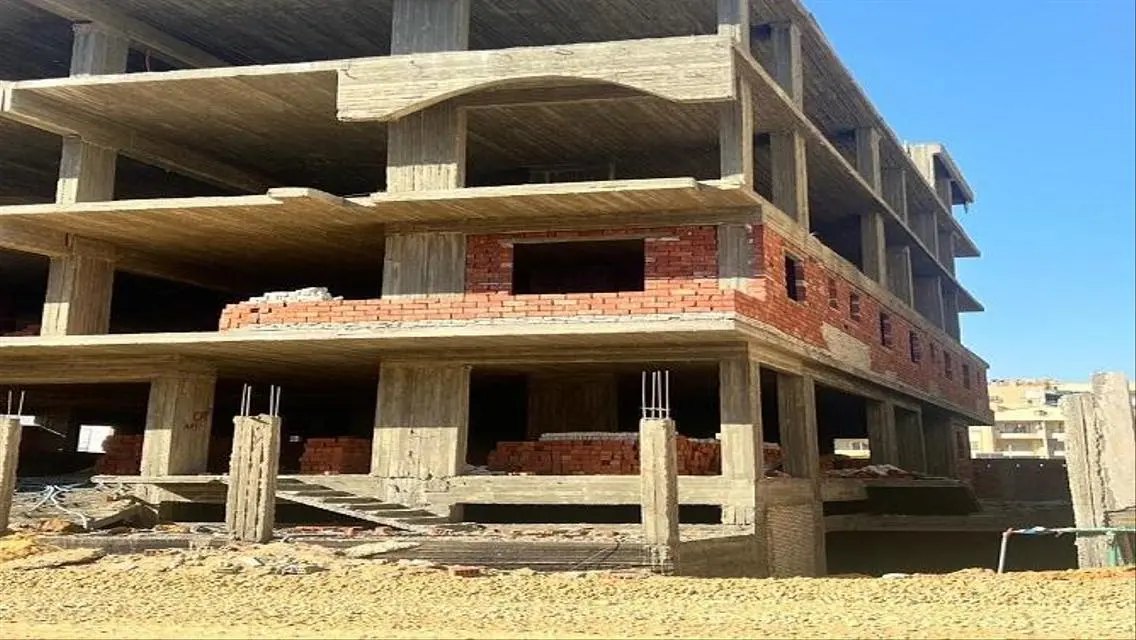 فيلا فاخرة مع مسبح وحديقة خاصة