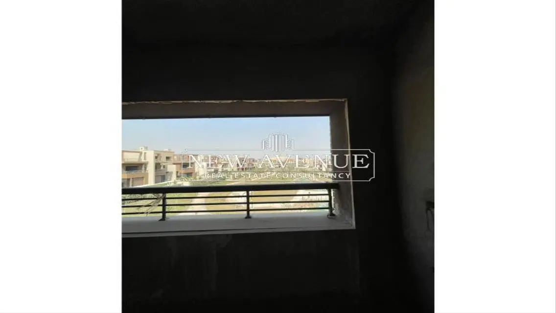 Stunning Villa for Sale with Spacious Garden