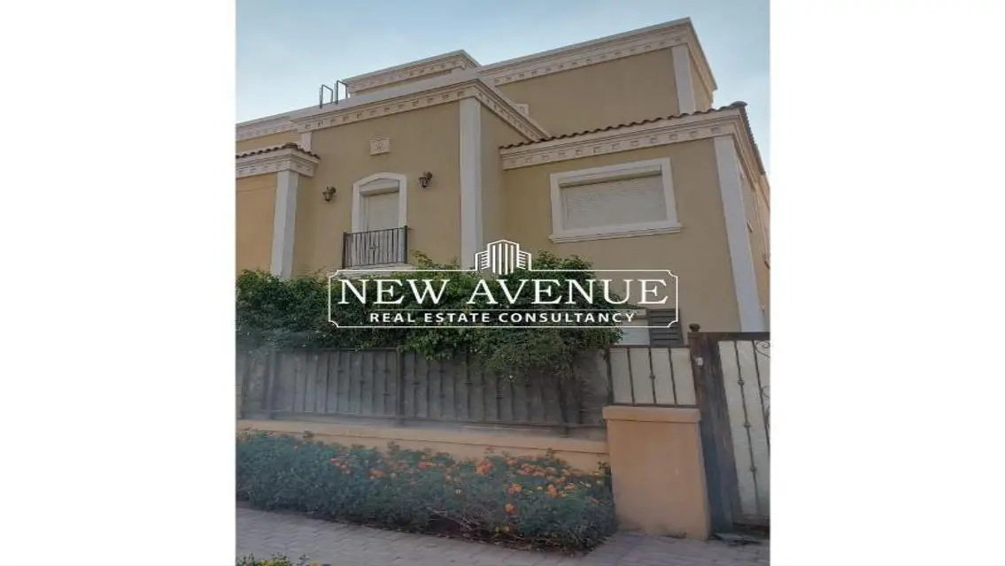 Luxury Apartment with Garden and Shared Pool for Sale