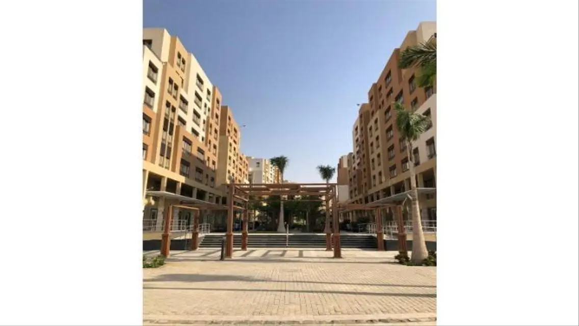 فيلا فاخرة للبيع في موقع متميز