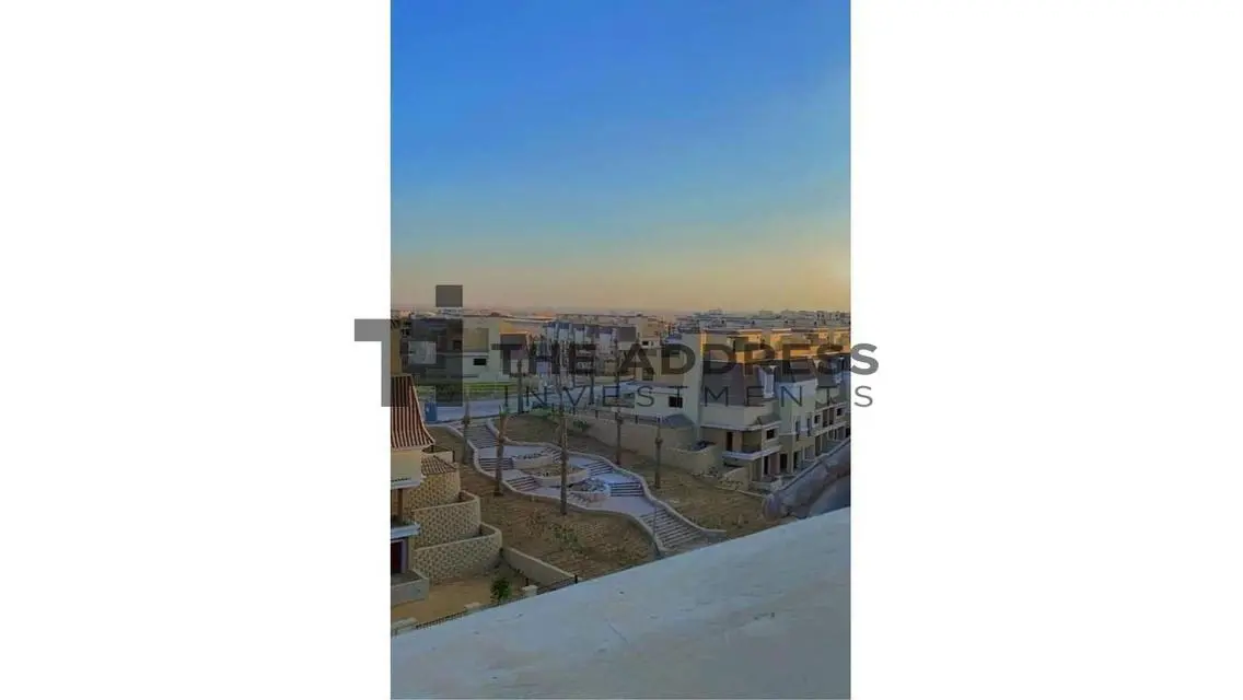 Luxurious Villa for Sale in Sarai - 5 Bedrooms