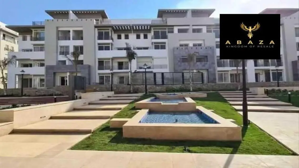 شقة فاخرة بمساحة كبيرة مع تكييف مركزي وخزائن حائط