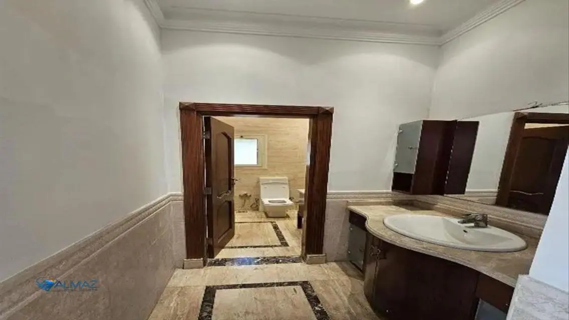 شقة للبيع في مشروع E8823