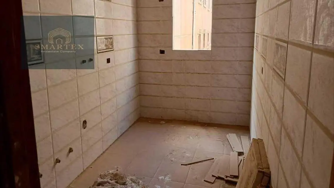 شقة فاخرة بمساحة واسعة مع إطلالة مميزة