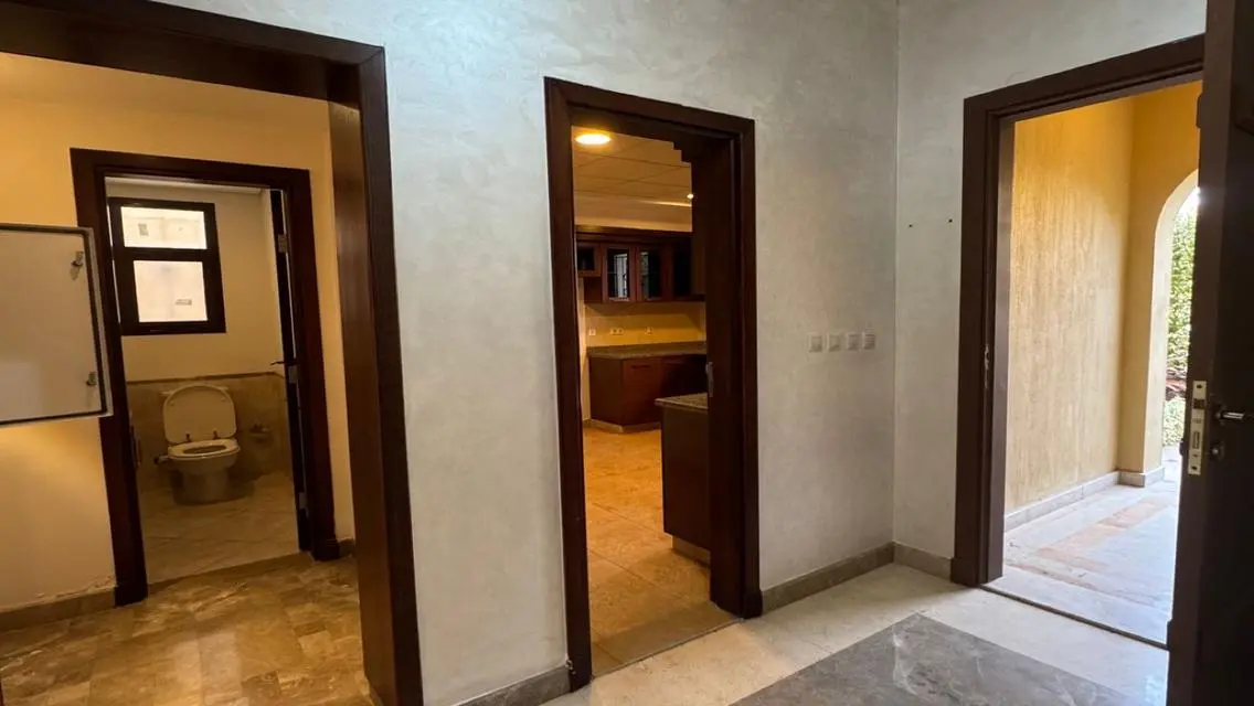 Luxurious 4 Bedroom Apartment in Goldmark