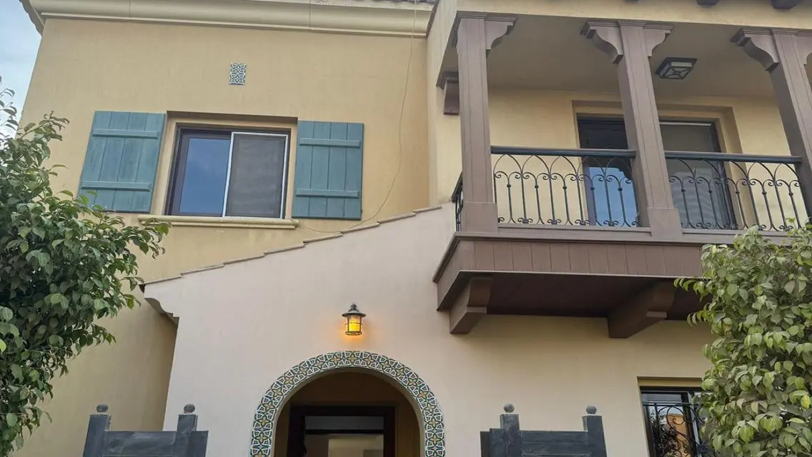 Luxurious 4 Bedroom Apartment in Goldmark
