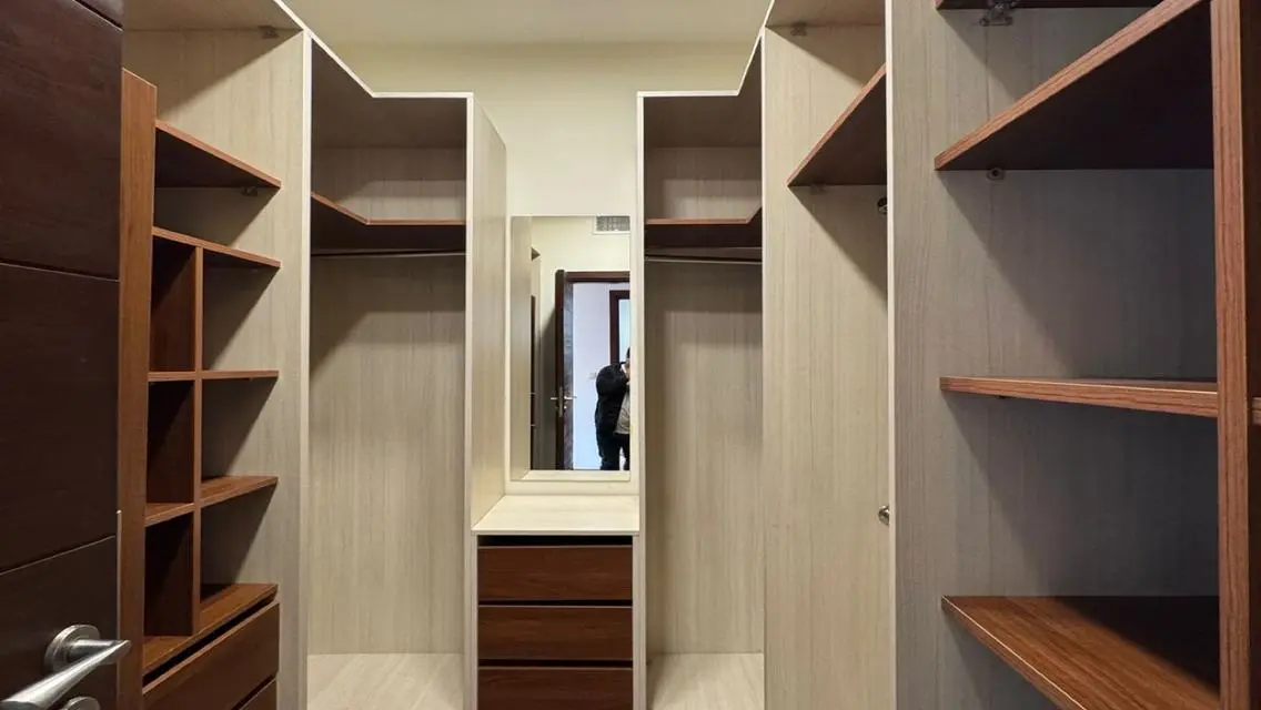 Luxurious 4 Bedroom Apartment in Goldmark