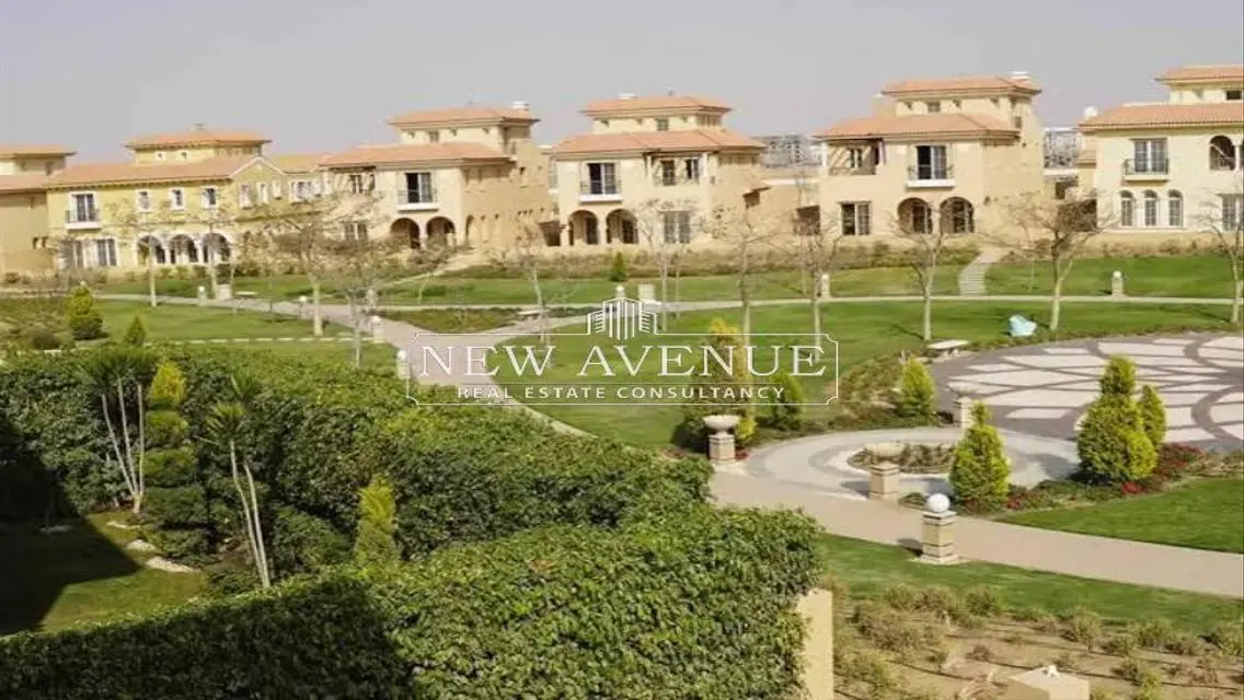 شقة فاخرة في Phase Greens