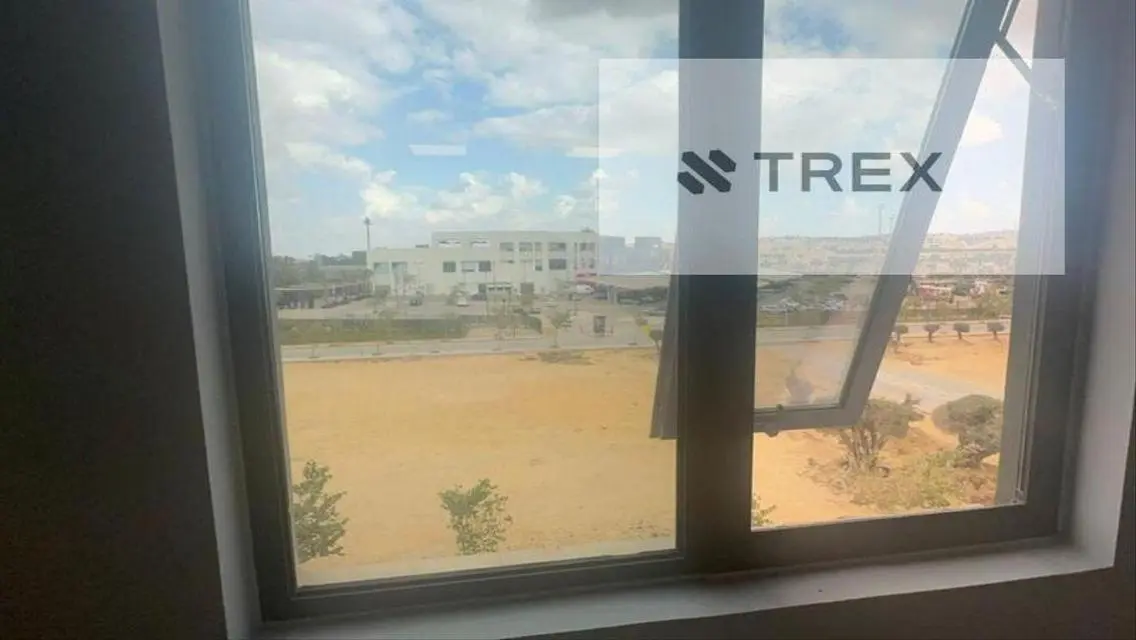 Exceptional Investment Opportunity with Prime Space